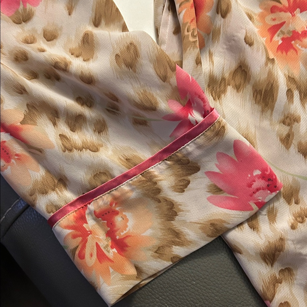 Morgan Taylor Intimates Vintage Floral Print Robe with Attached Belt size M - Picture 5 of 6